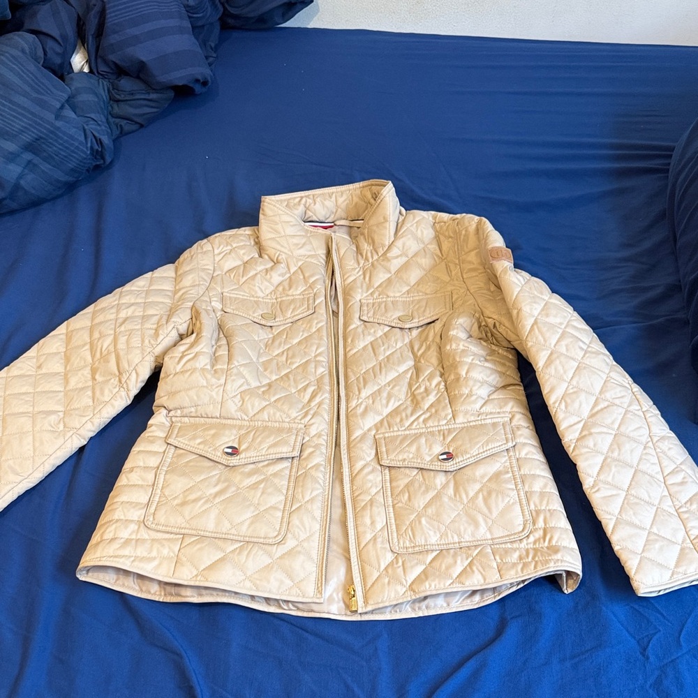 Tommy Hilfiger Women's Quilted Beige Puffer Jacket